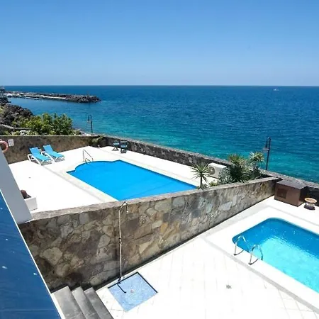 In Sleeps 6 With Pool Air Con And Wifi Puerto Calero
