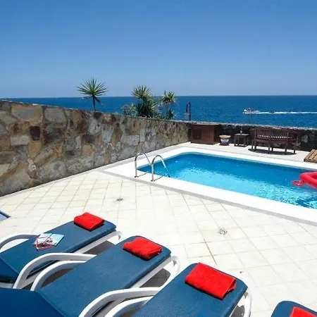 In Sleeps 6 With Pool Air Con And Wifi Villa Puerto Calero